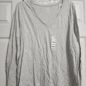 Old Navy long sleeve t-shirt